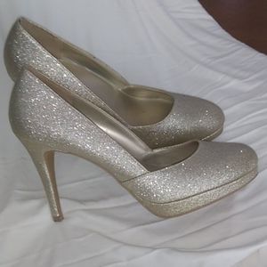Heels champagne color